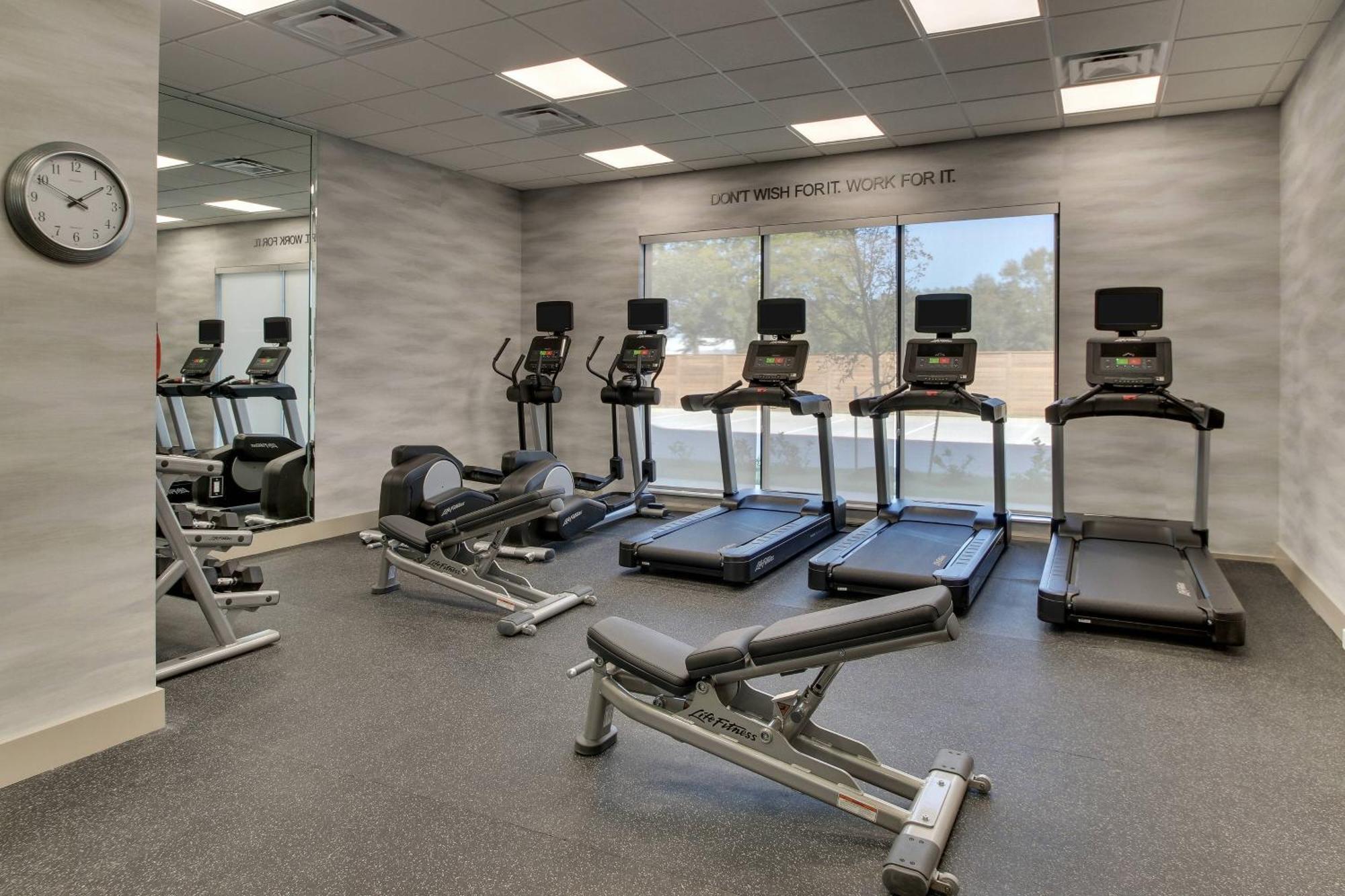 Fairfield Inn And Suites By Marriott Houston Brookhollow Bagian luar foto